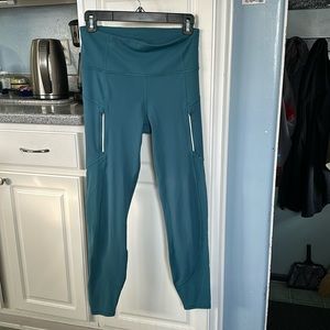Athleta Rainier unbrushed 7/8 legging